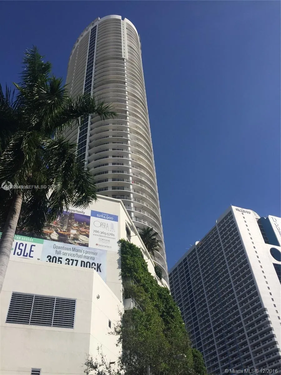 1750 Bayshore Dr #2908 Miami, FL 33132