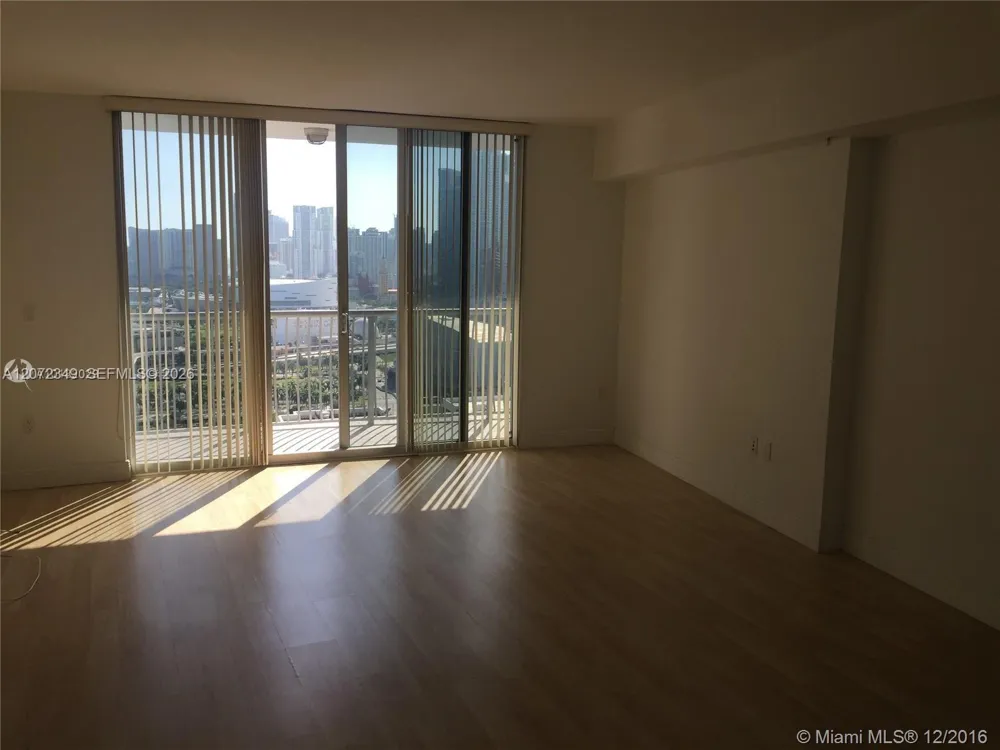 1750 Bayshore Dr #2908 Miami, FL 33132