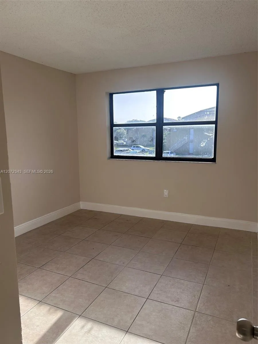 15630 SW 80th St #I-203 Miami, FL 33193