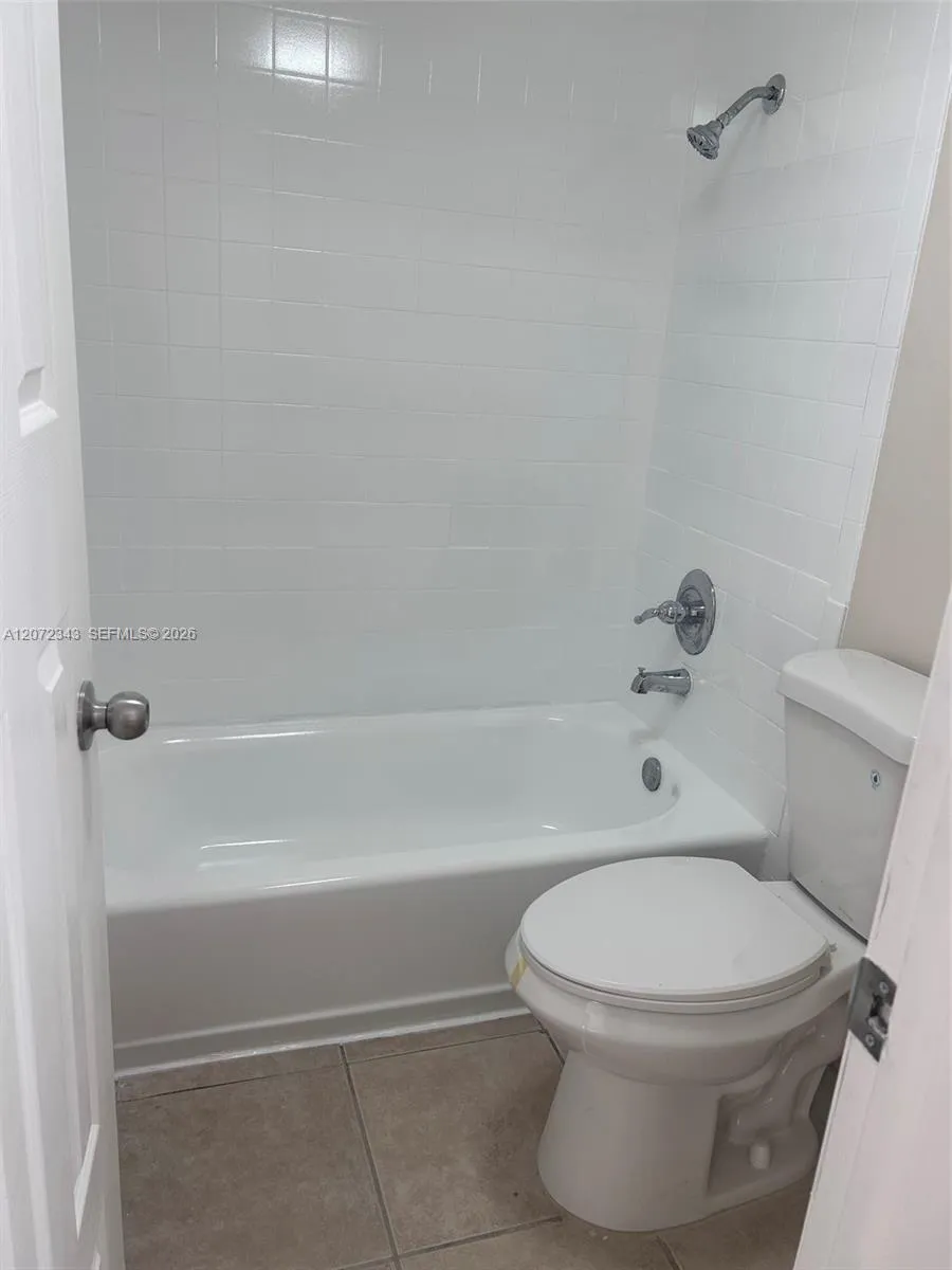 15630 SW 80th St #I-203 Miami, FL 33193