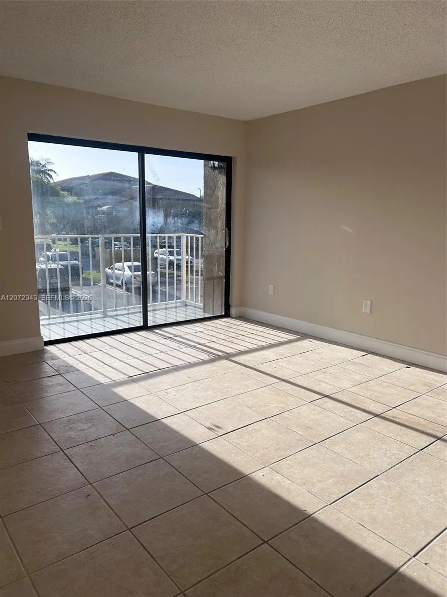15630 SW 80th St #I-203 Miami, FL 33193