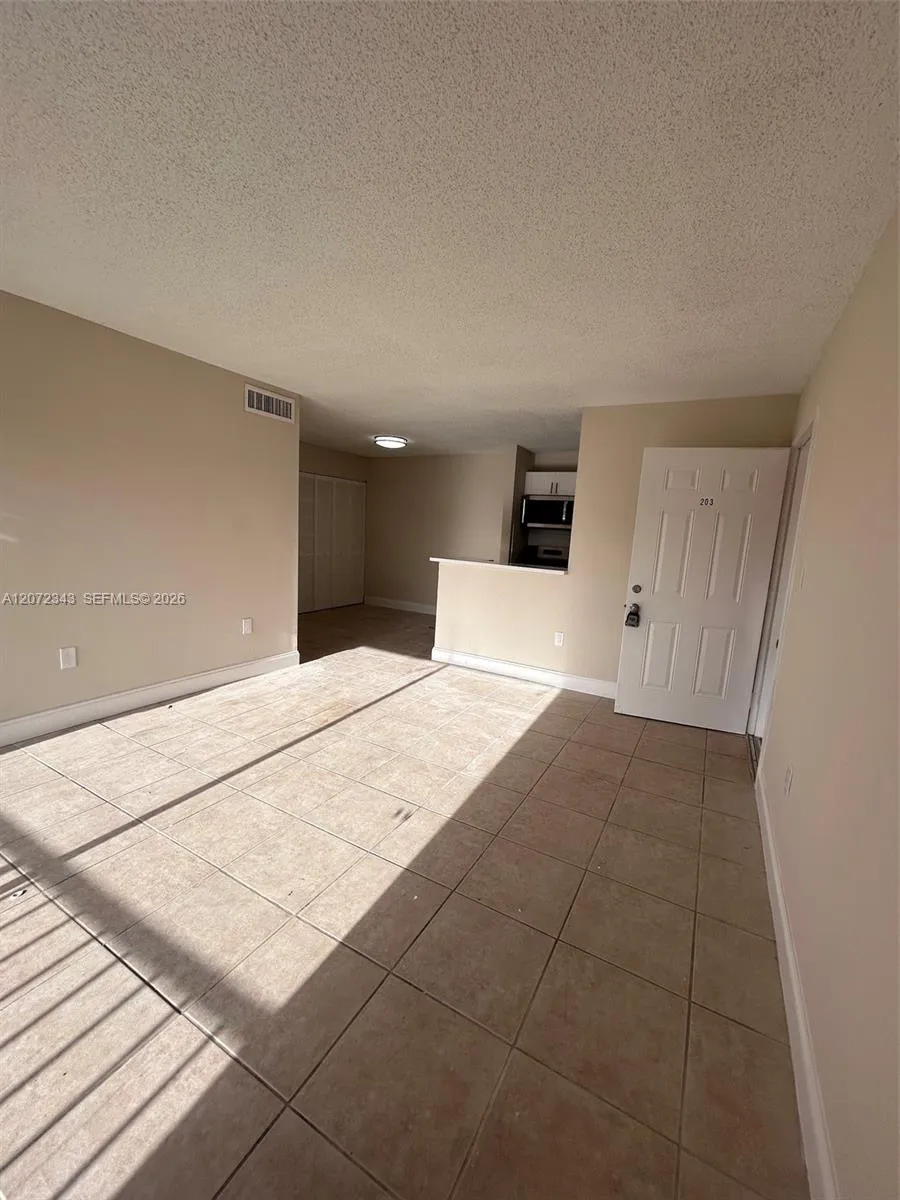 15630 SW 80th St #I-203 Miami, FL 33193