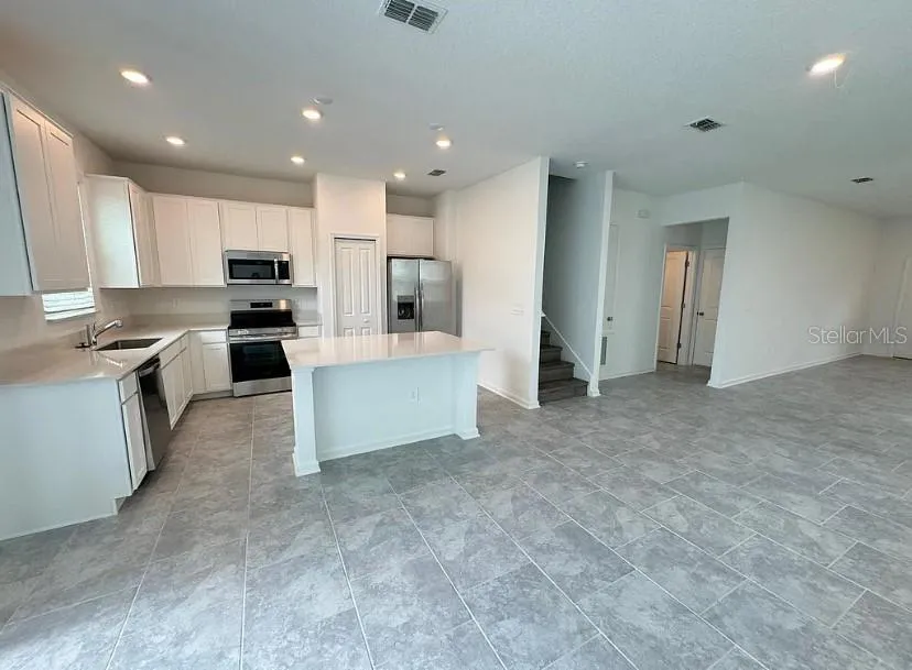 3174 LAURENT LOOP Davenport, FL 33837