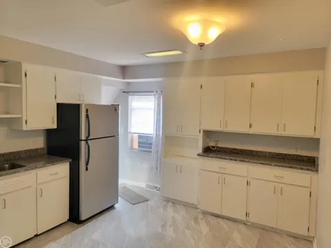 12531 Common Road