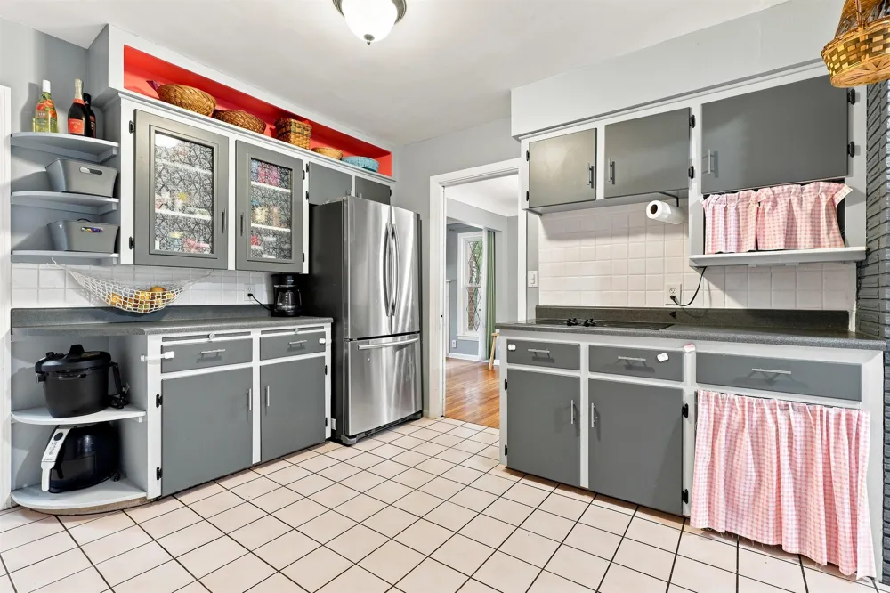 6136 Hugh Street Burton City, MI 48509