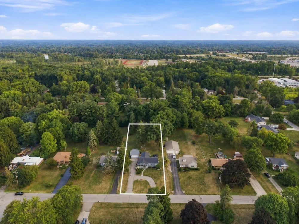 6136 Hugh Street Burton City, MI 48509