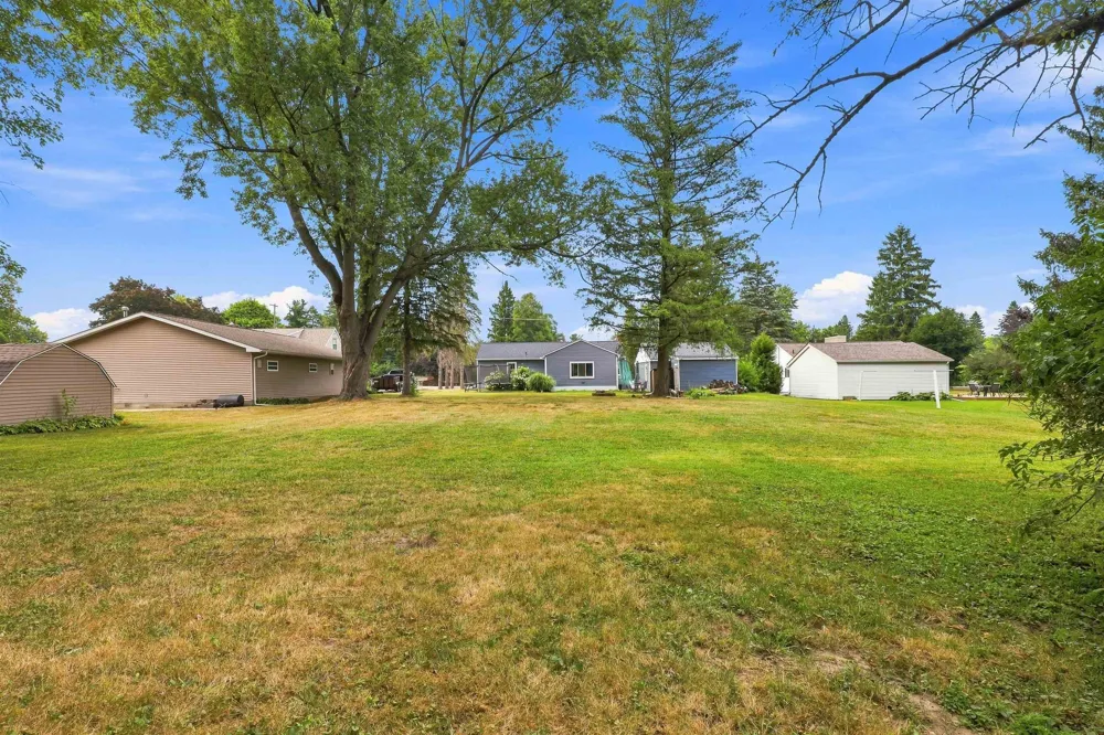 6136 Hugh Street Burton City, MI 48509