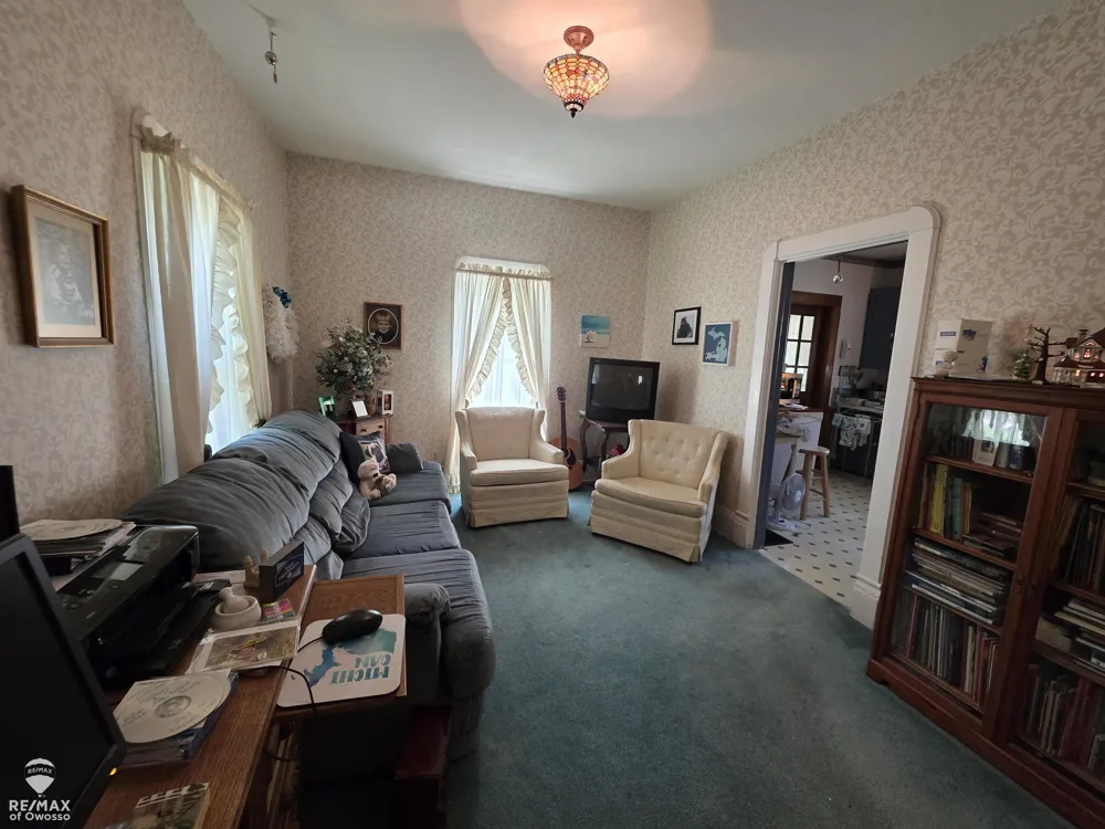 709 Lee Street Owosso City, MI 48867
