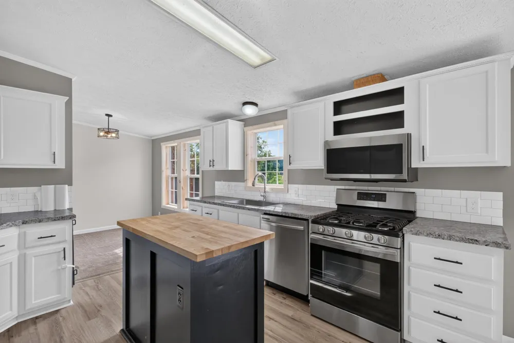 615 NE County Road 571 Excelsior Township, MI 49646