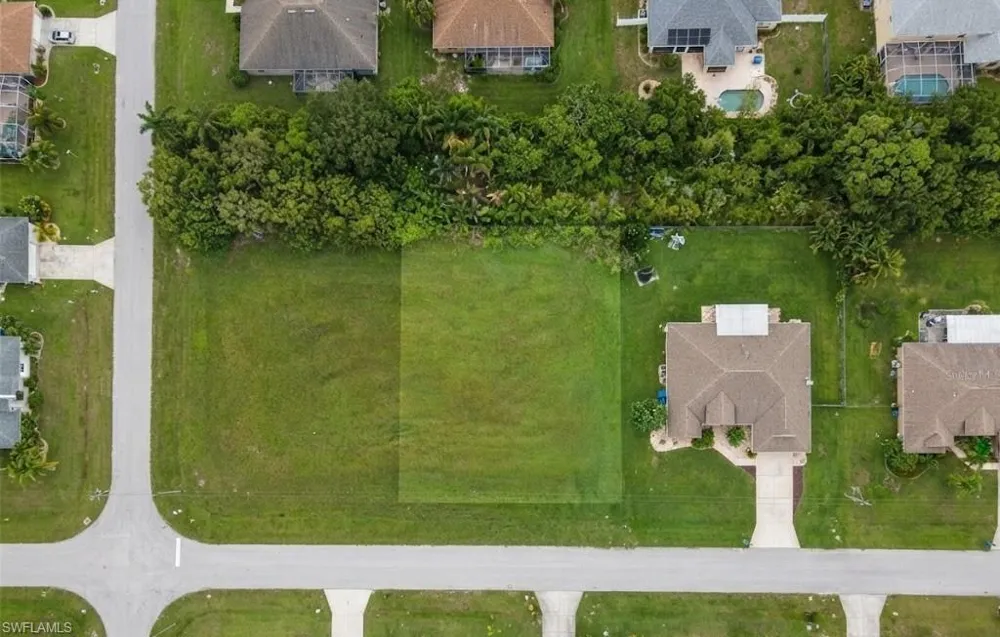 2718 SW 38th Terrace Cape Coral, FL 33914