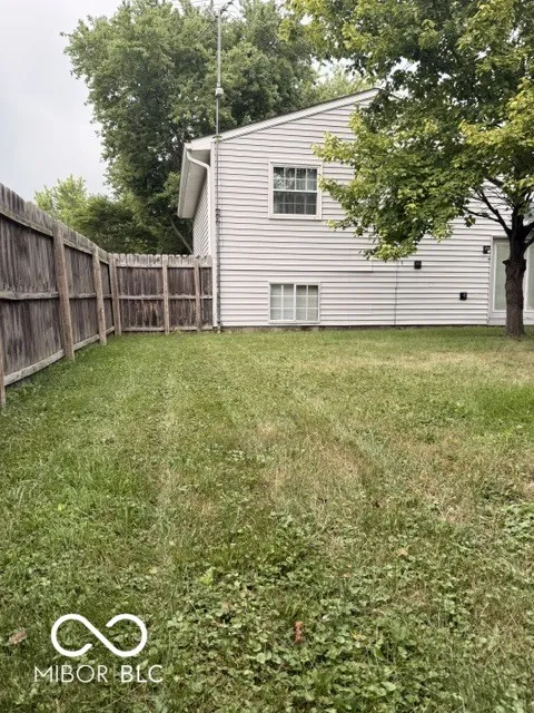 1429 Leblanc Court Franklin, IN 46131