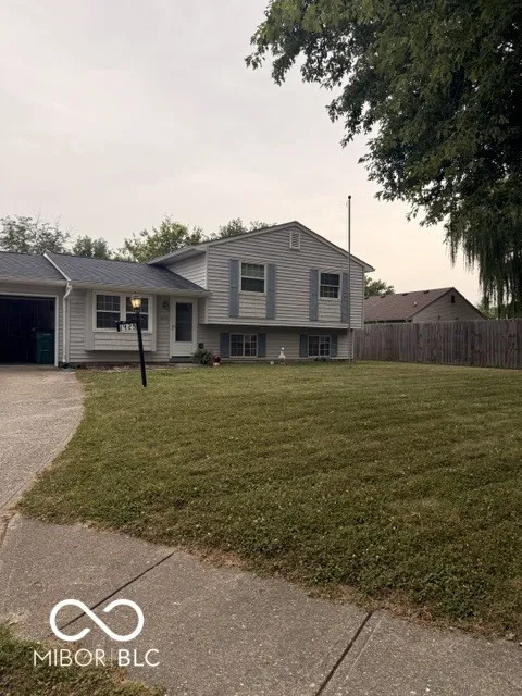 1429 Leblanc Court Franklin, IN 46131