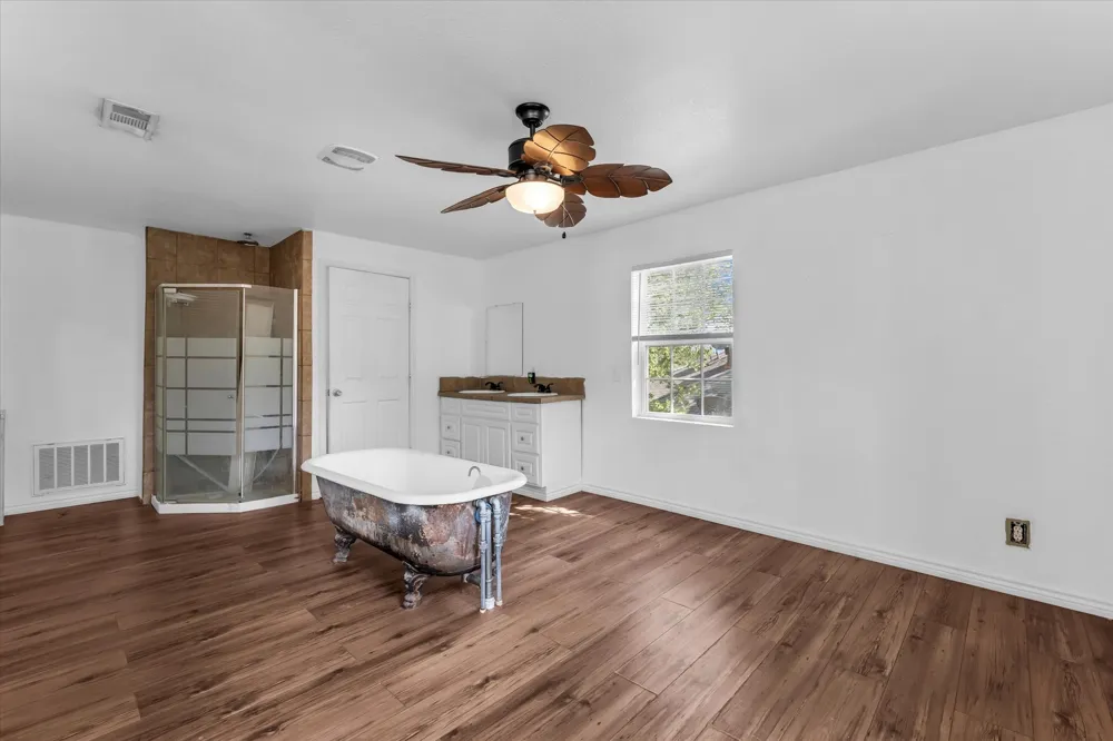 101 S Archer Street Groesbeck, TX 76642