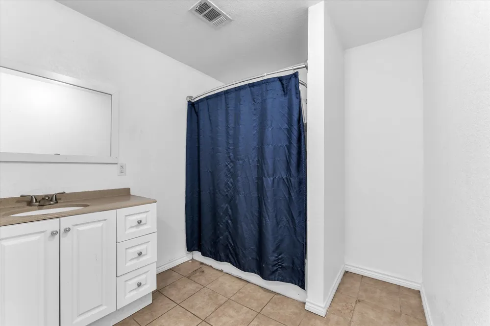 101 S Archer Street Groesbeck, TX 76642