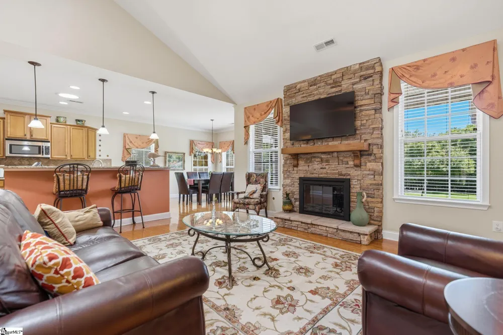 4 Cedarcrest Court Simpsonville, SC 29680