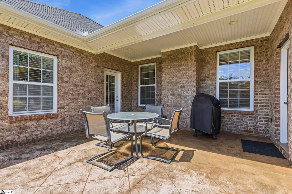 4 Cedarcrest Court Simpsonville, SC 29680