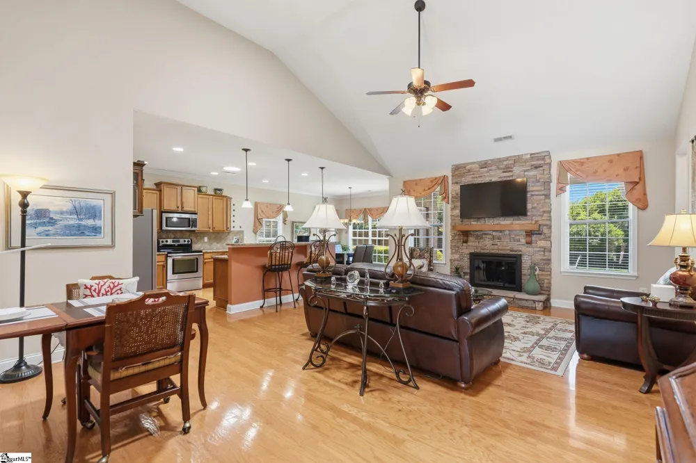 4 Cedarcrest Court Simpsonville, SC 29680