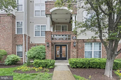 3009 NICOSH CIRCLE #4301