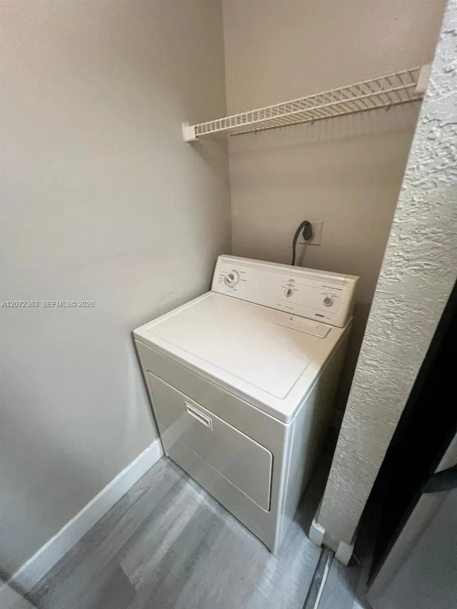 18725 NW 62nd Ave #111 Hialeah, FL 33015