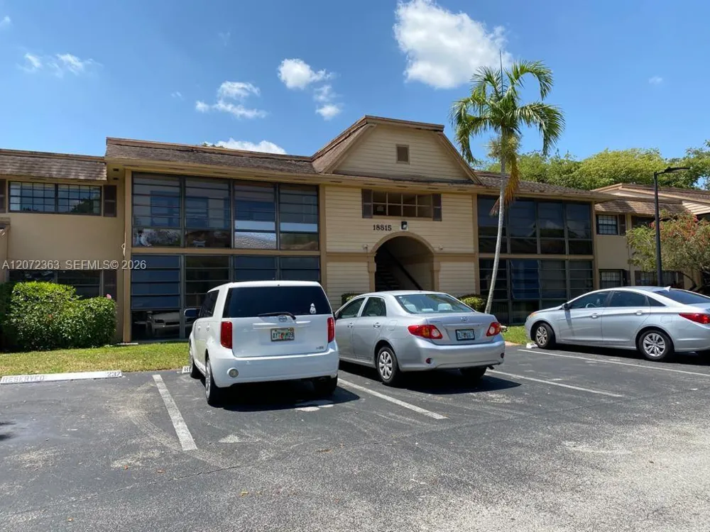 18725 NW 62nd Ave #111 Hialeah, FL 33015