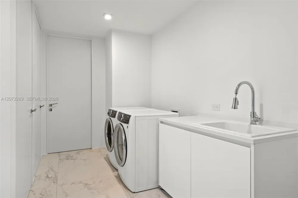 1000 Biscayne Blvd #Town House 1201 Miami, FL 33132