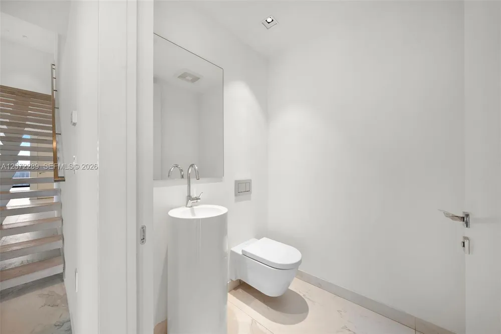 1000 Biscayne Blvd #Town House 1201 Miami, FL 33132