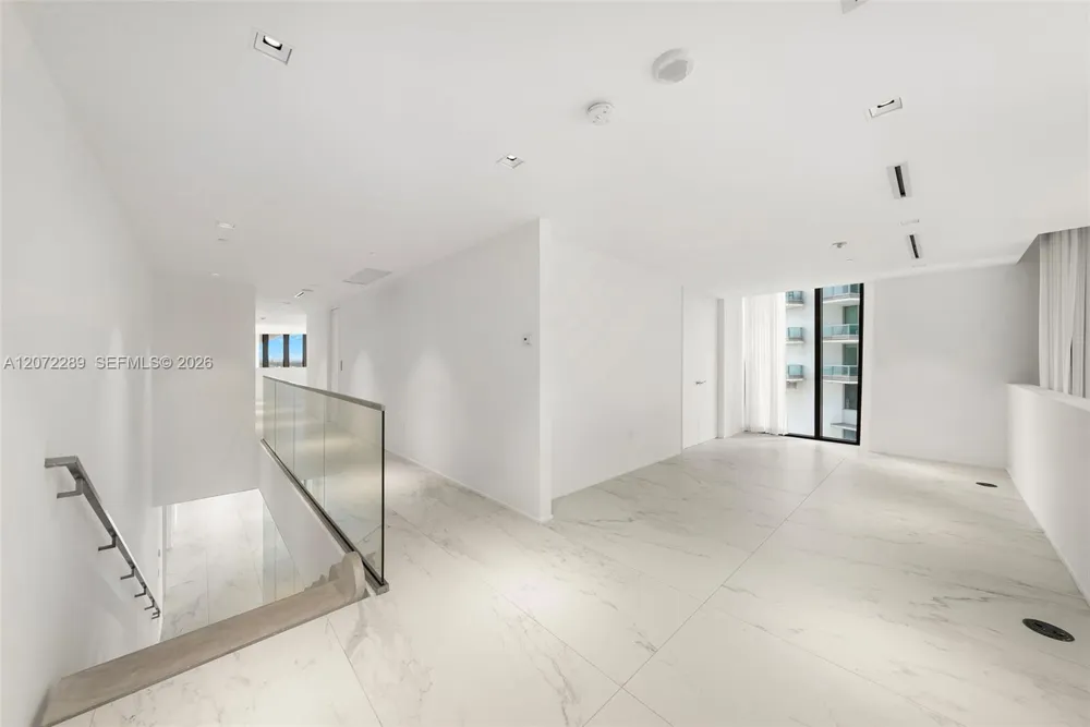 1000 Biscayne Blvd #Town House 1201 Miami, FL 33132
