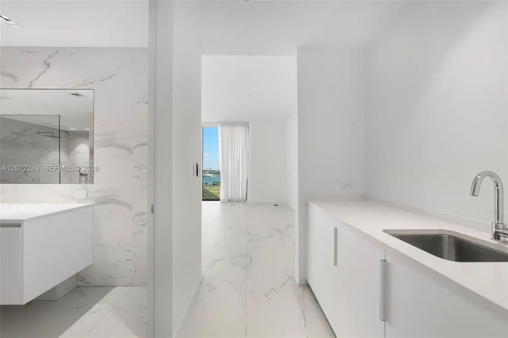 1000 Biscayne Blvd #Town House 1201 Miami, FL 33132