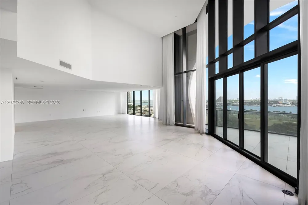 1000 Biscayne Blvd #Town House 1201 Miami, FL 33132
