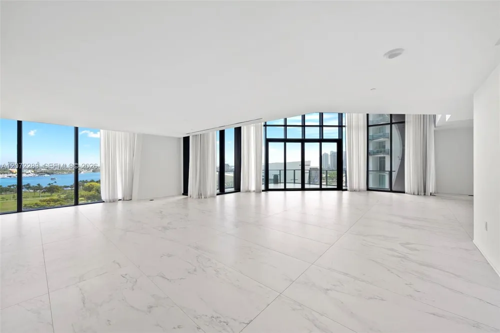 1000 Biscayne Blvd #Town House 1201 Miami, FL 33132