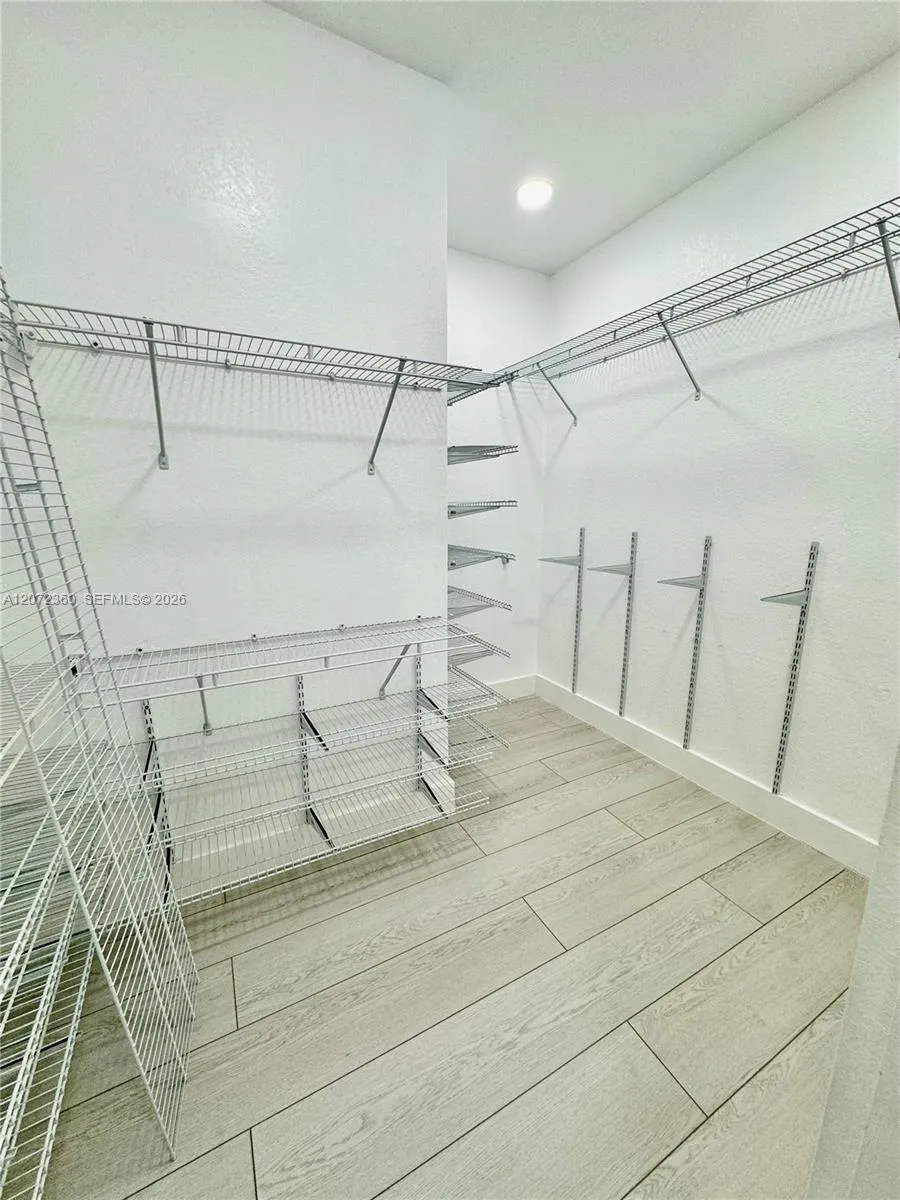 14974 SW 18th Ter Miami, FL 33185