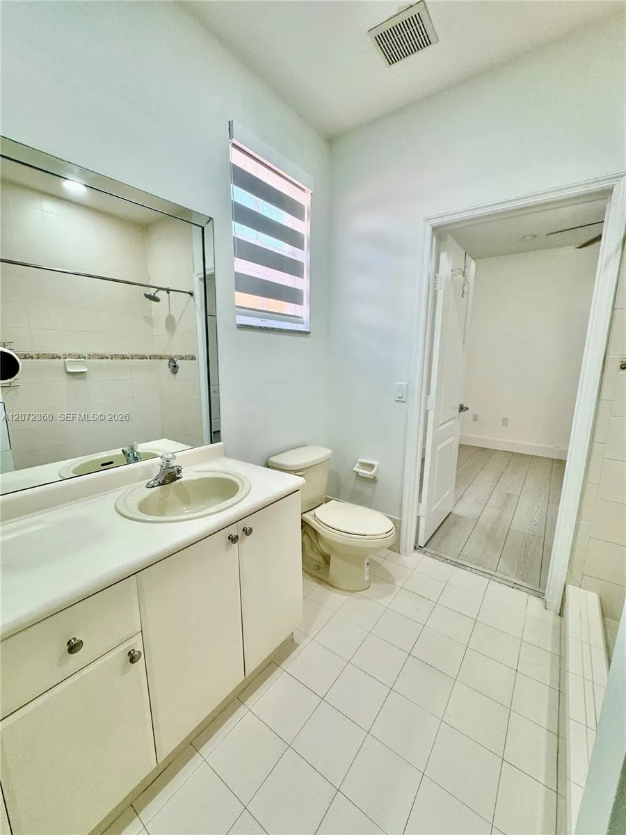 14974 SW 18th Ter Miami, FL 33185
