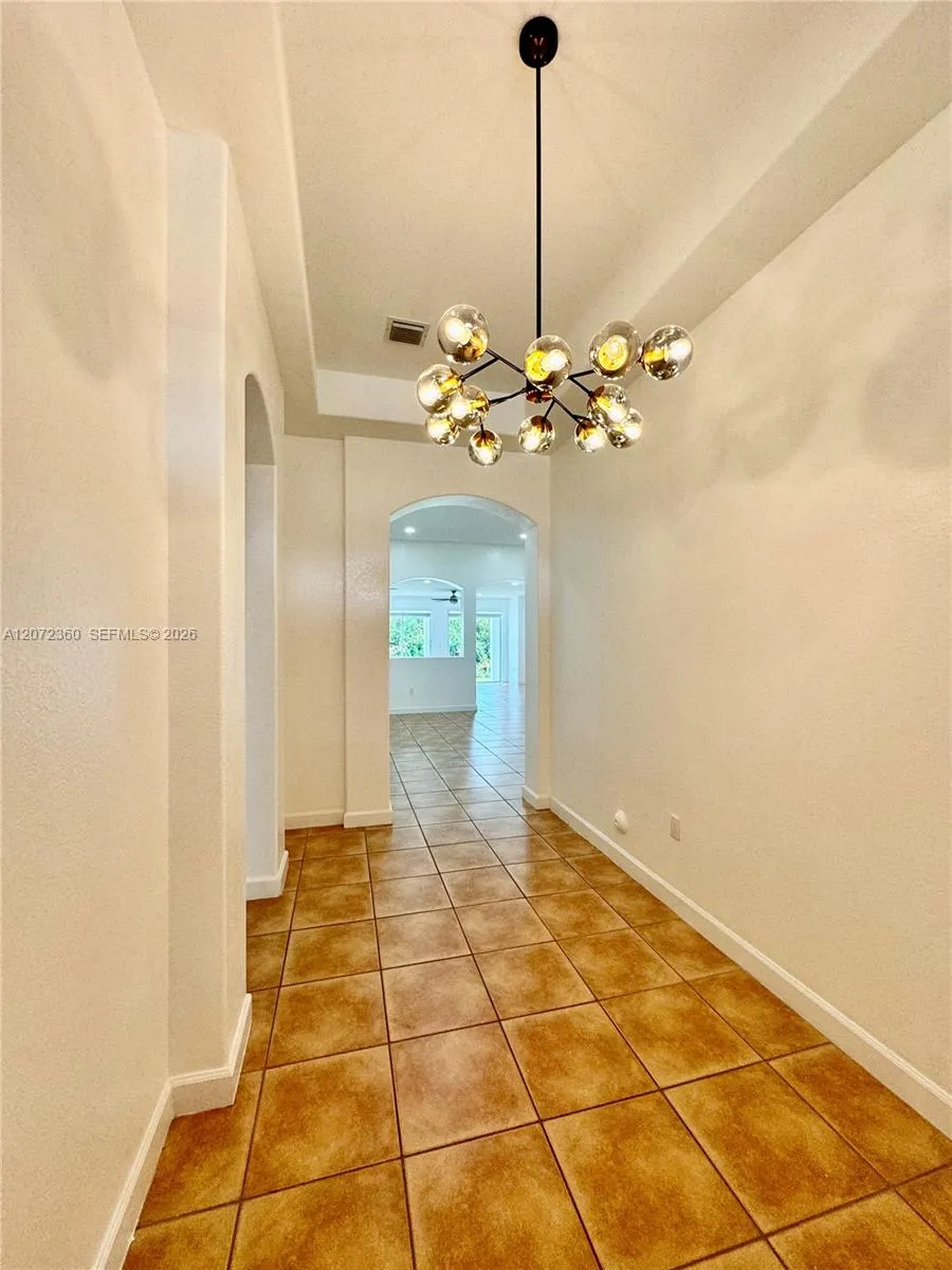 14974 SW 18th Ter Miami, FL 33185