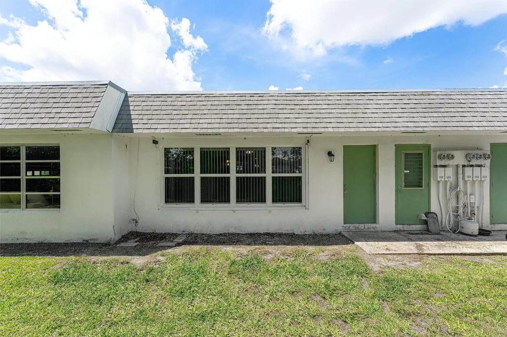 2638 GATELY DRIVE E #125 West Palm Beach, FL 33415