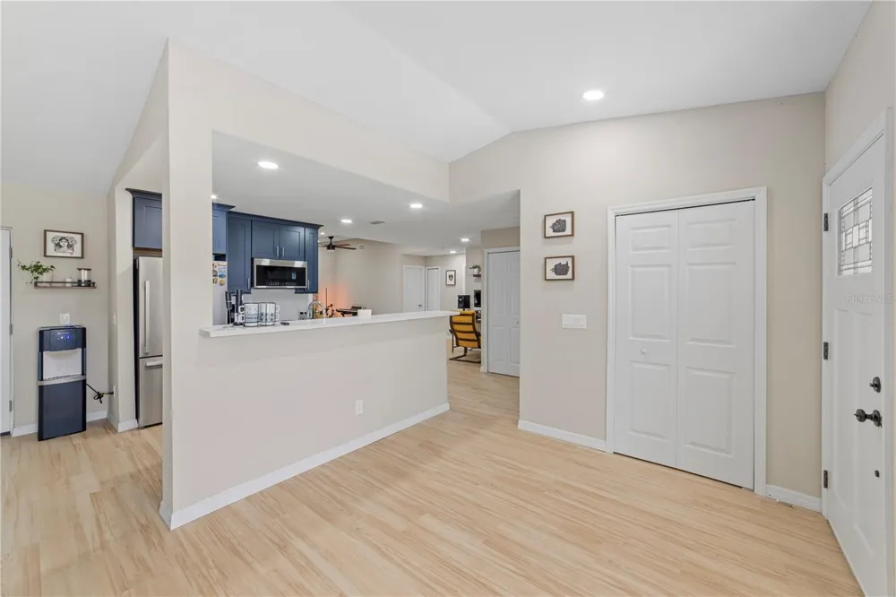 1003 RED OAK CIRCLE Brandon, FL 33511