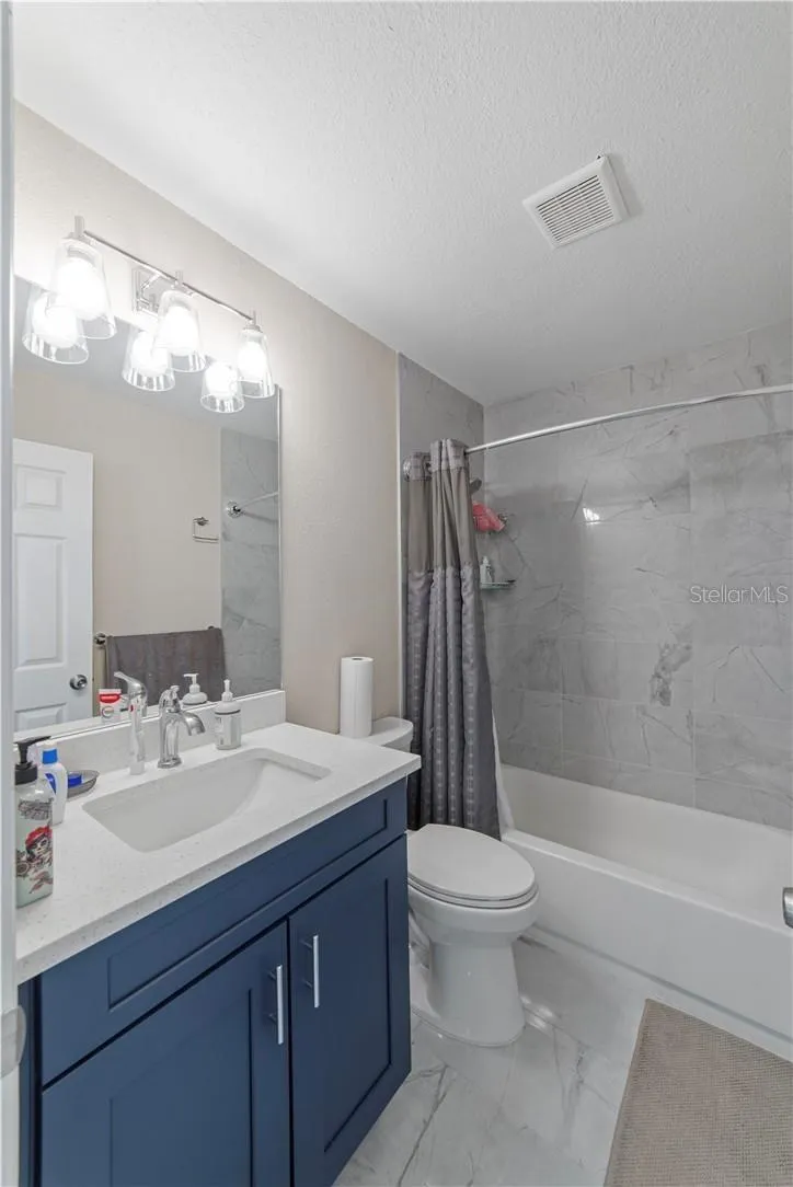 1003 RED OAK CIRCLE Brandon, FL 33511
