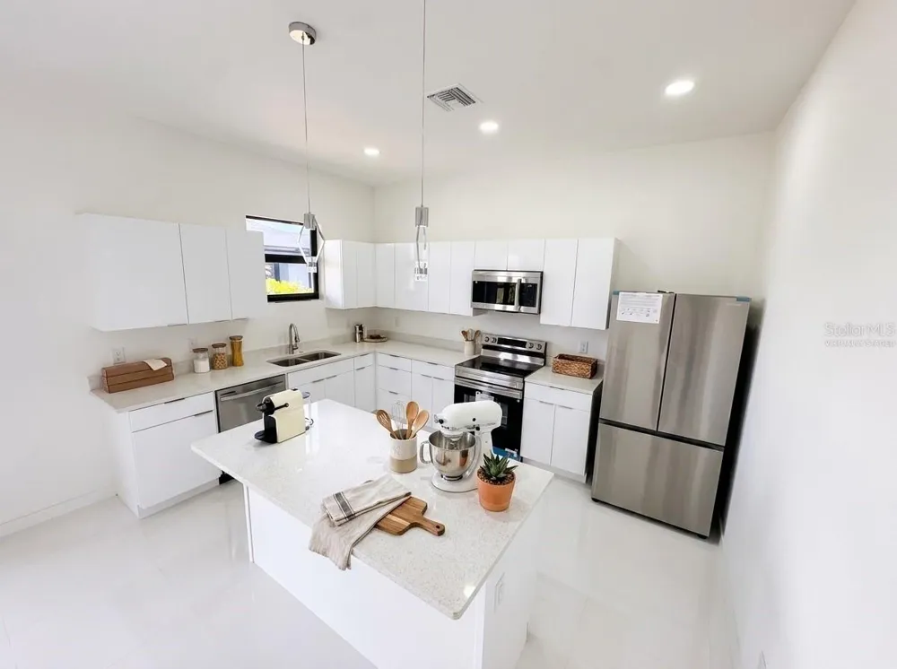 4324 JACARANDA PARKWAY W Cape Coral, FL 33993