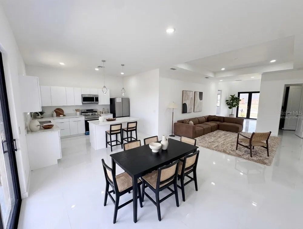 4324 JACARANDA PARKWAY W Cape Coral, FL 33993