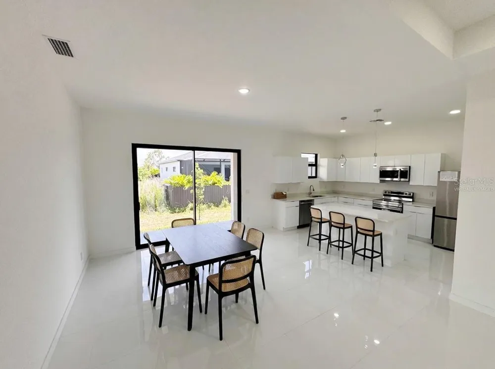 4324 JACARANDA PARKWAY W Cape Coral, FL 33993