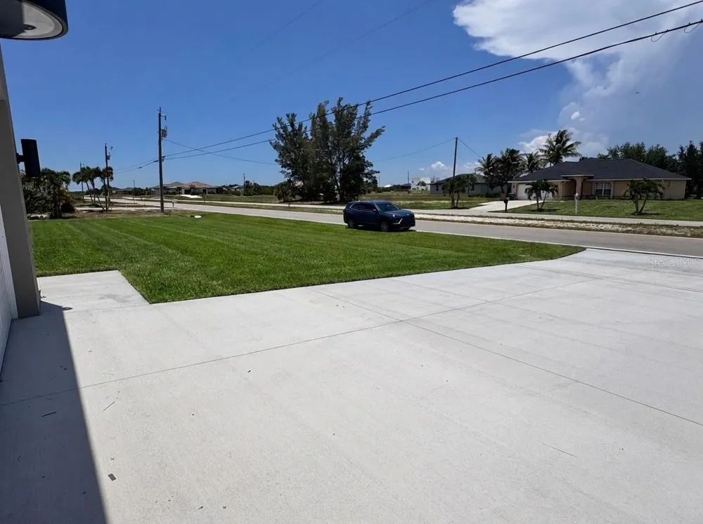 4324 JACARANDA PARKWAY W Cape Coral, FL 33993