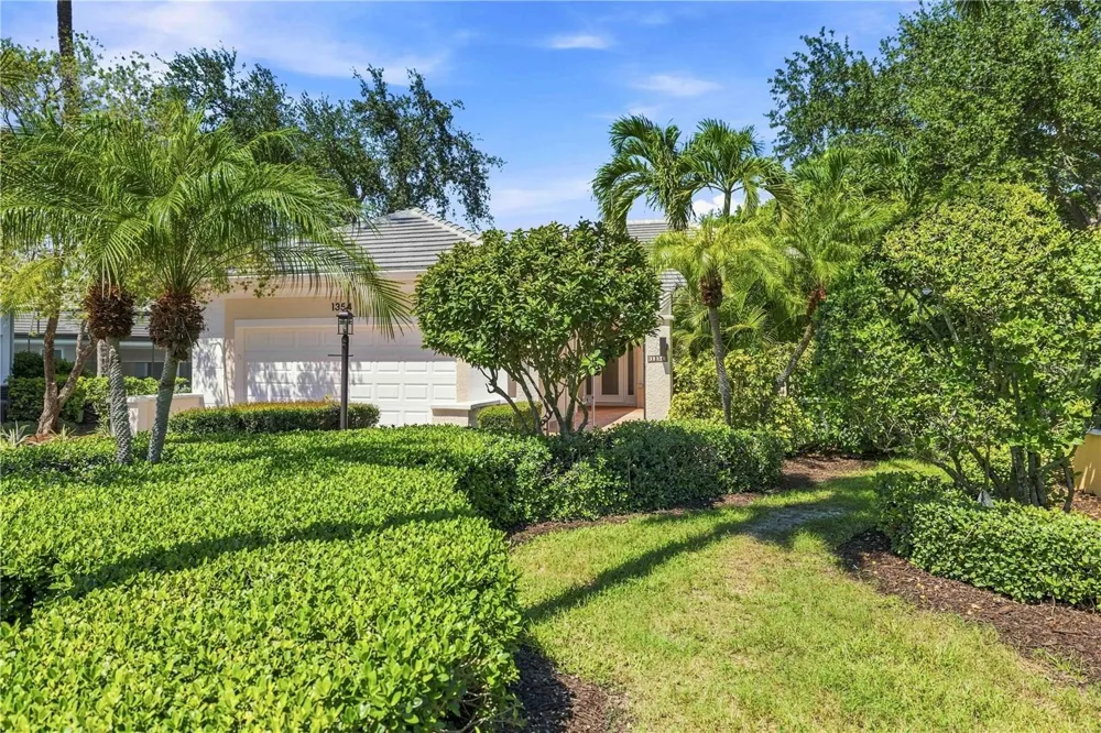 1354 TEAROSE PLACE Sarasota, FL 34239