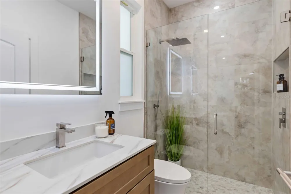 1354 TEAROSE PLACE Sarasota, FL 34239