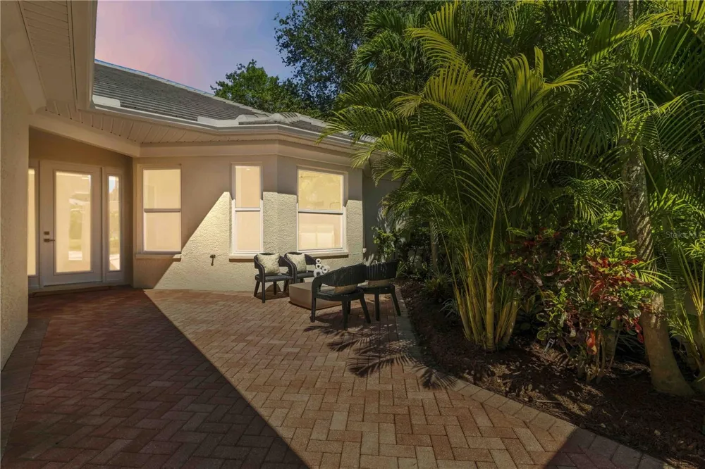 1354 TEAROSE PLACE Sarasota, FL 34239