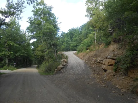 4 Madison 4275 Road