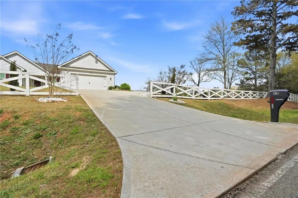 649 Tanners Bridge Road Bethlehem, GA 30620