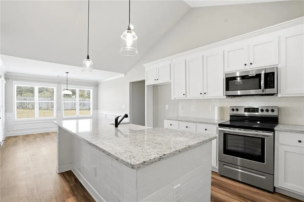 649 Tanners Bridge Road Bethlehem, GA 30620