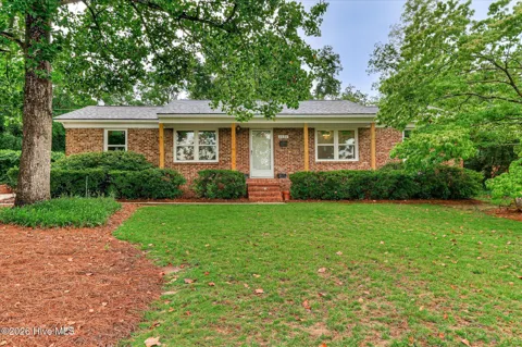 1131 Crestview Drive
