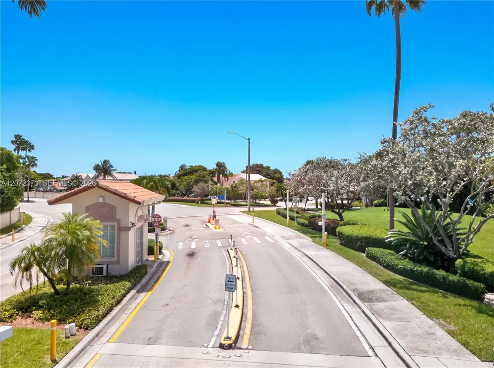 6733 Bayfront Dr Margate, FL 33063