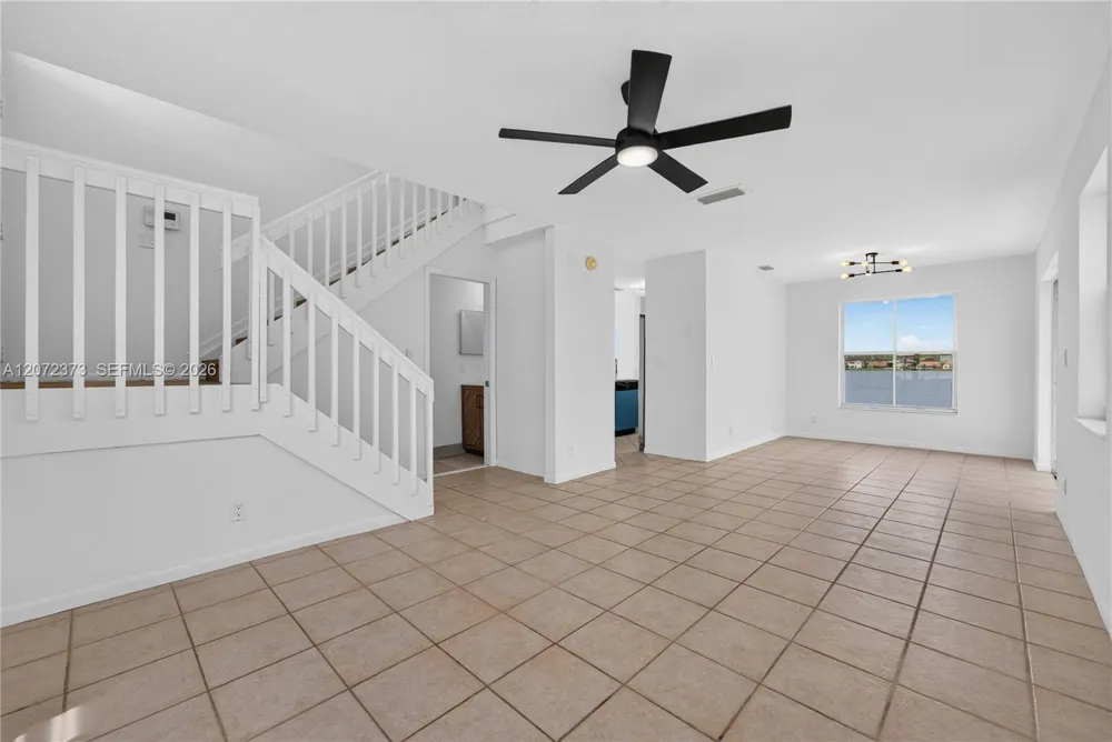 6733 Bayfront Dr Margate, FL 33063