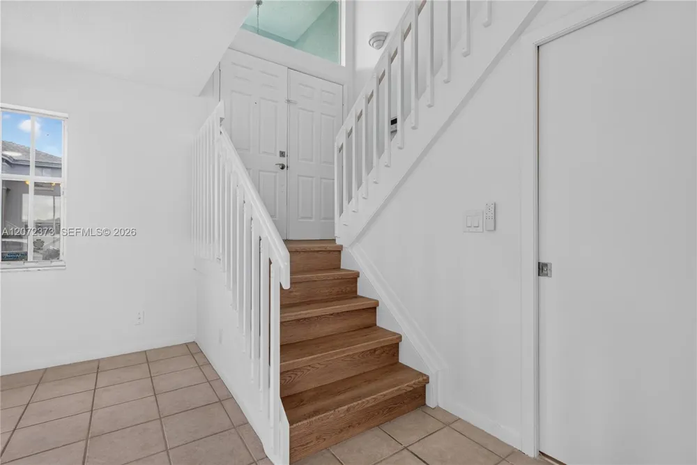 6733 Bayfront Dr Margate, FL 33063